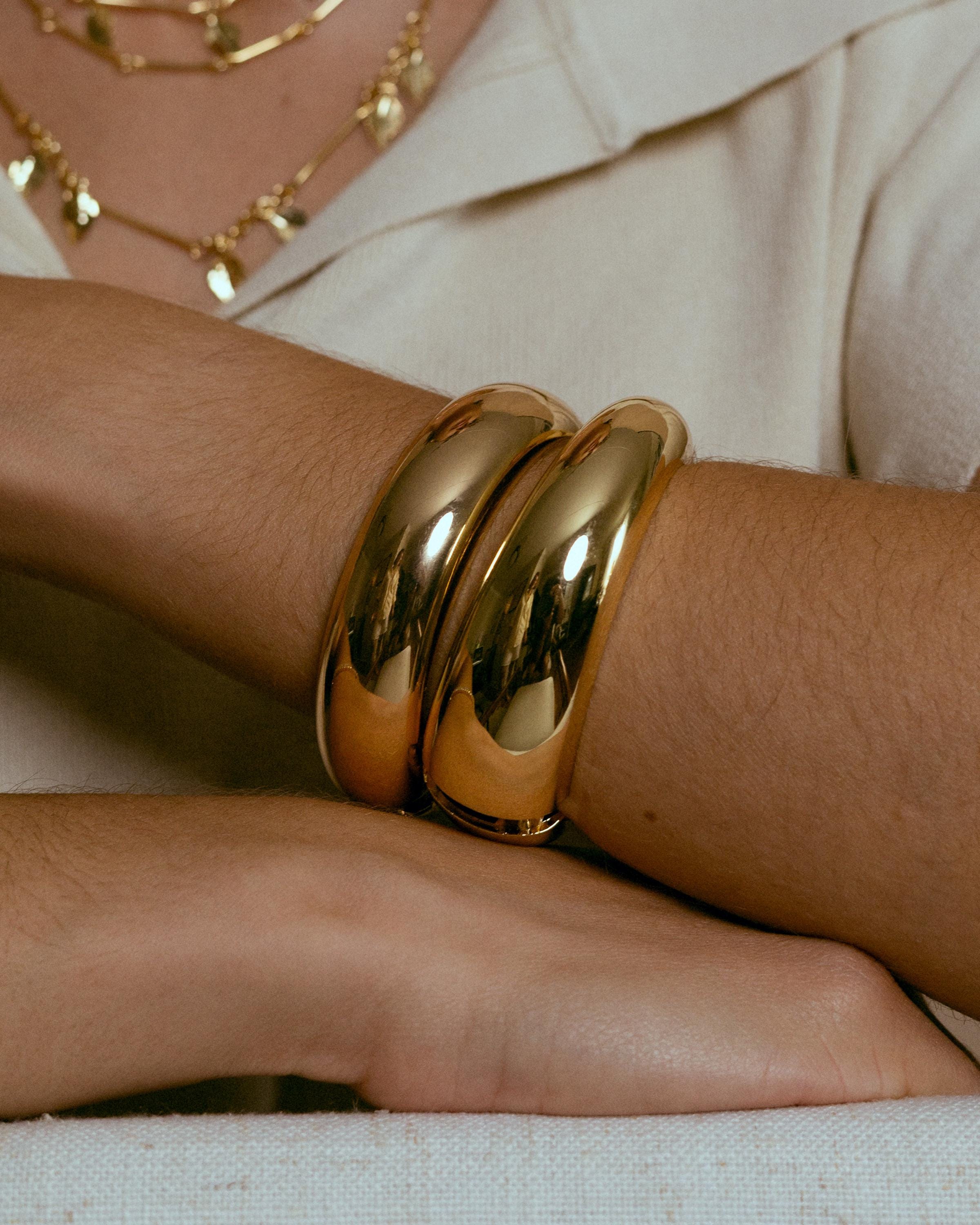 Chunky Cuff Bracelet gold plated – Bold Statement Bangle | Modern Minimalist Jewelry by Loon Concept