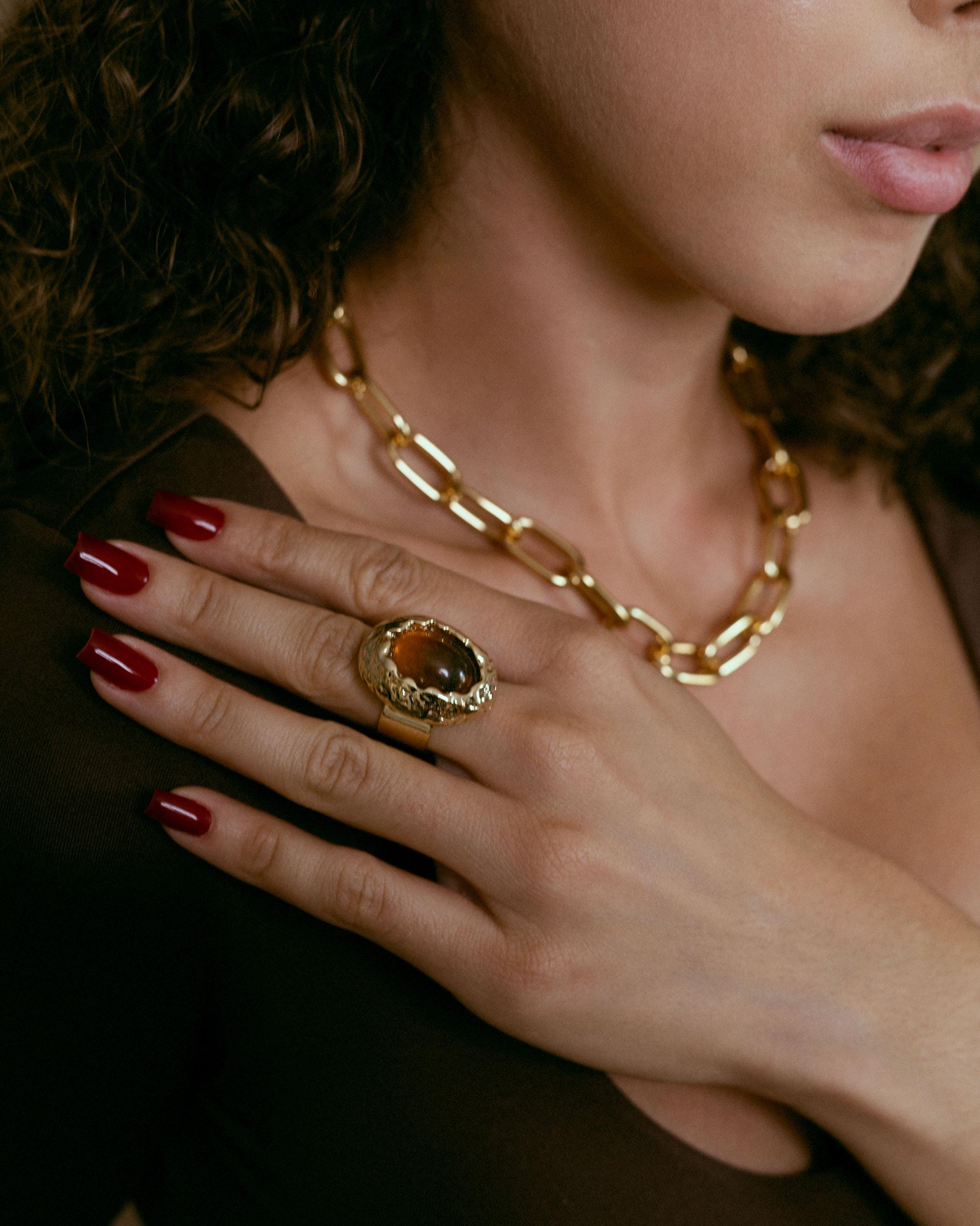 Statement Ring gold plated – Textured Chunky Adjustable Ring with Amber-Toned Gemstone | by Loon Concept