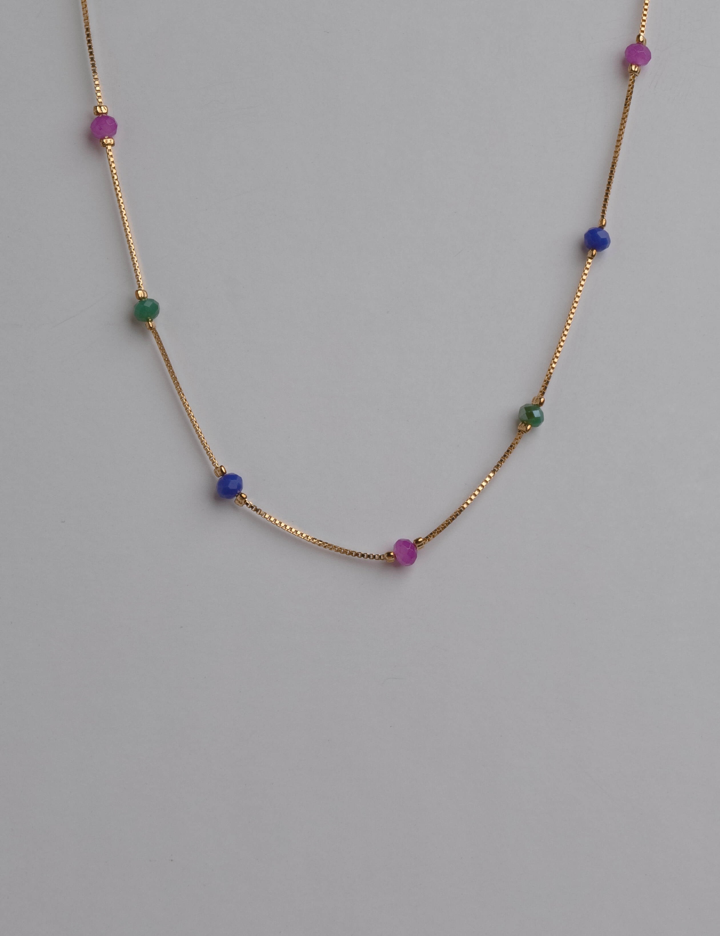 Gold pearl choker necklace with a delicate chain, minimalist and non-tarnishing design